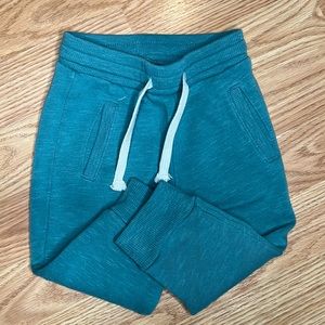 Old Navy Baby Girl Jogger size 12-18 months